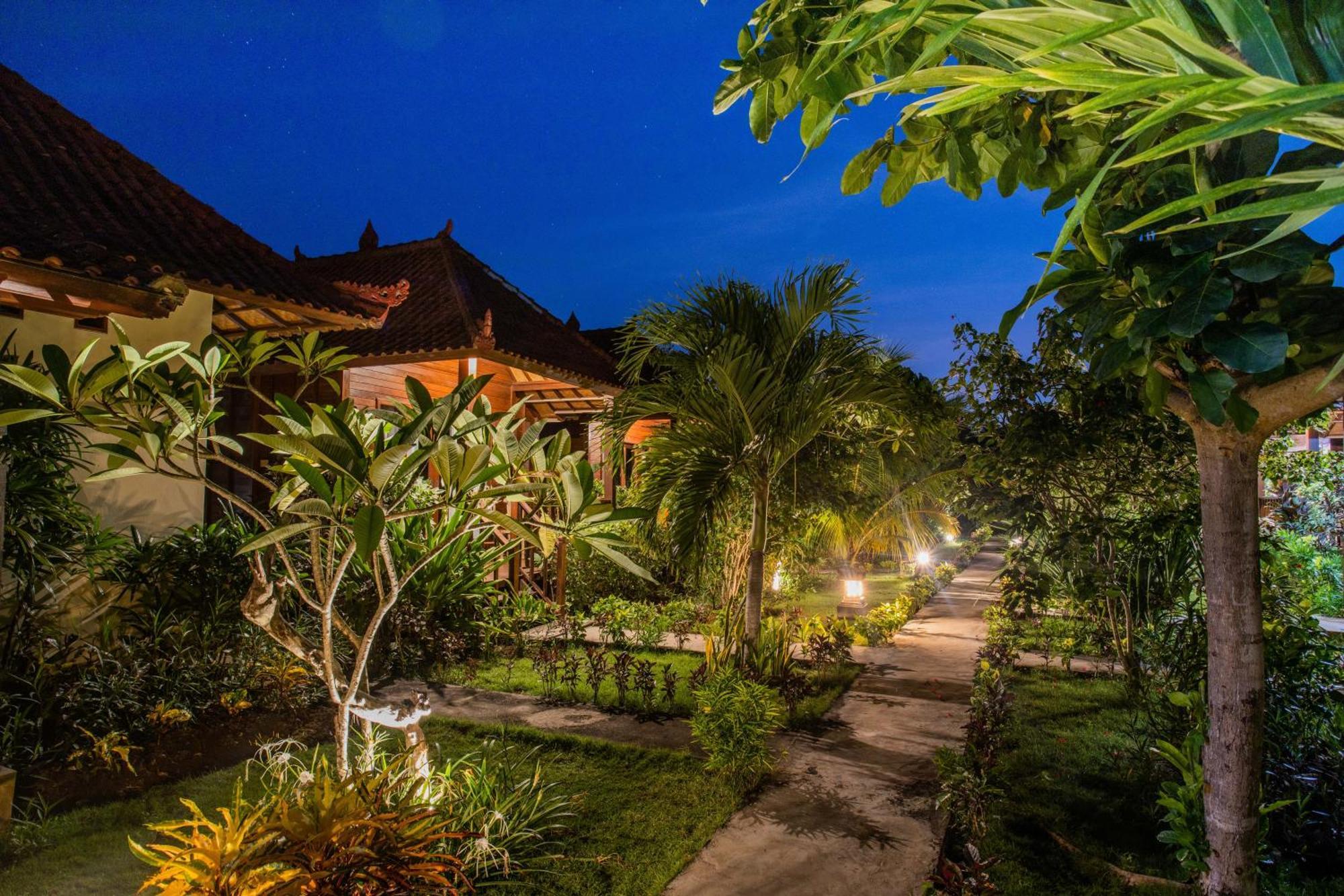 The Parnas Hotel นูซาเลมโบงัน ภายนอก รูปภาพ